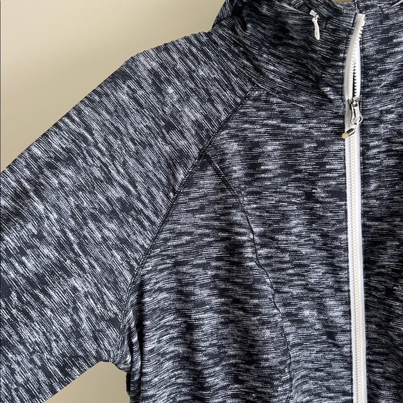 Lululemon Go The Distance Jacket - Picture 3 of 11